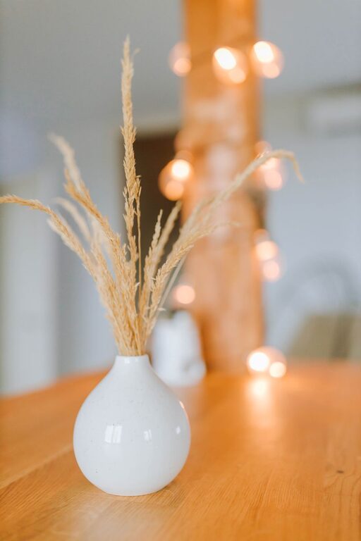 Simple Tips for Creating a Cozy and Inviting Home Atmosphere